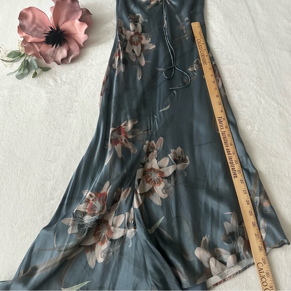 ALLSAINTS Alexia Kuroyuri Floral-print Midi Dress In Blue - Picture 13 of 16